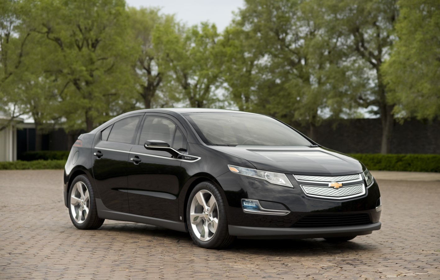 2026 Chevrolet Volt Images